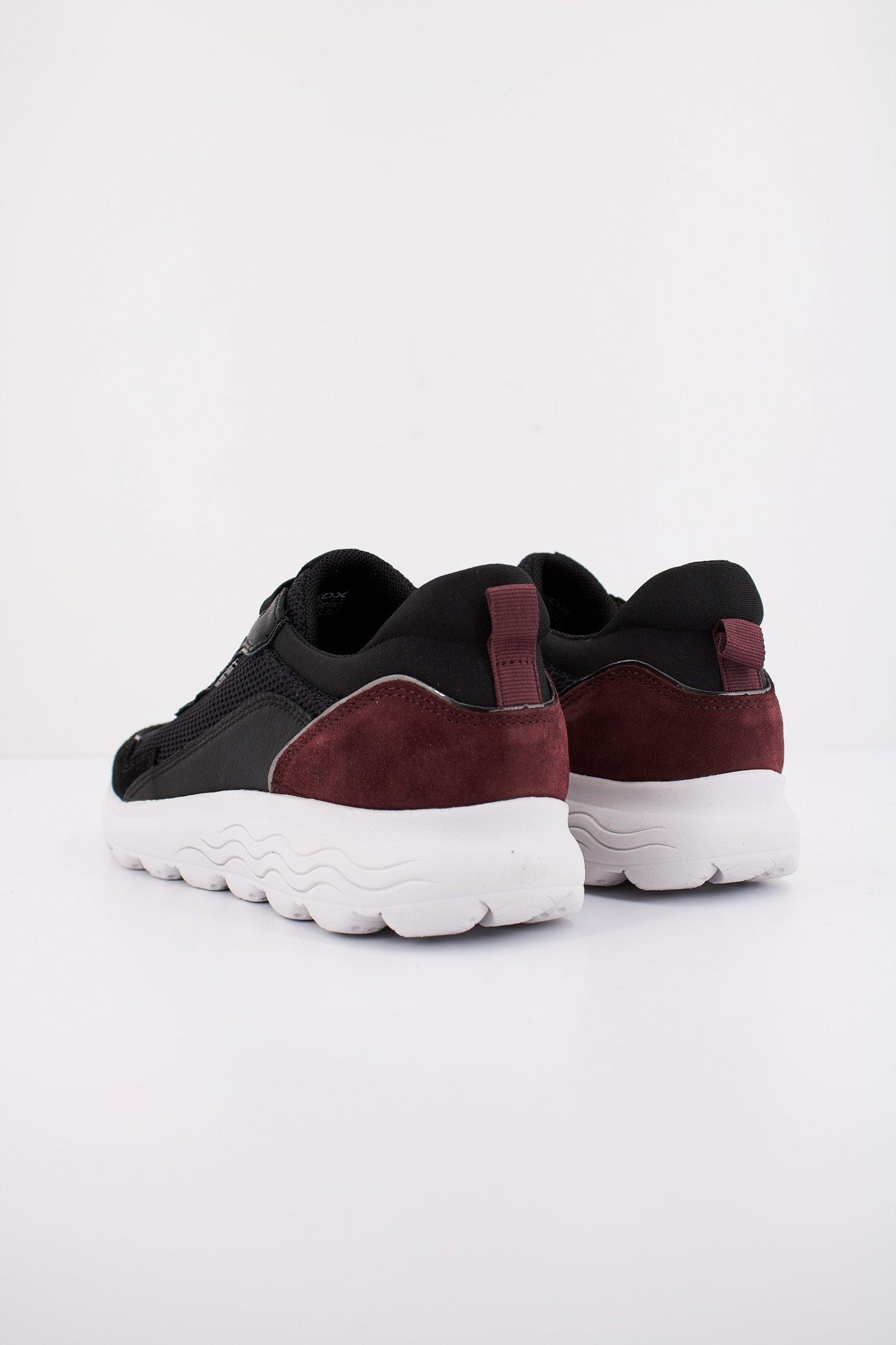 GEOX D SPHERICA en color NEGRO (4)
