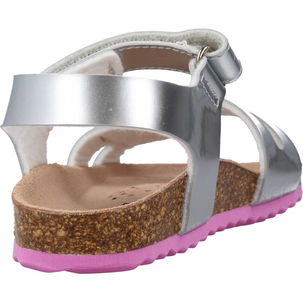 GEOX B SANDAL CHALKI GIRL en color PLATA (3)