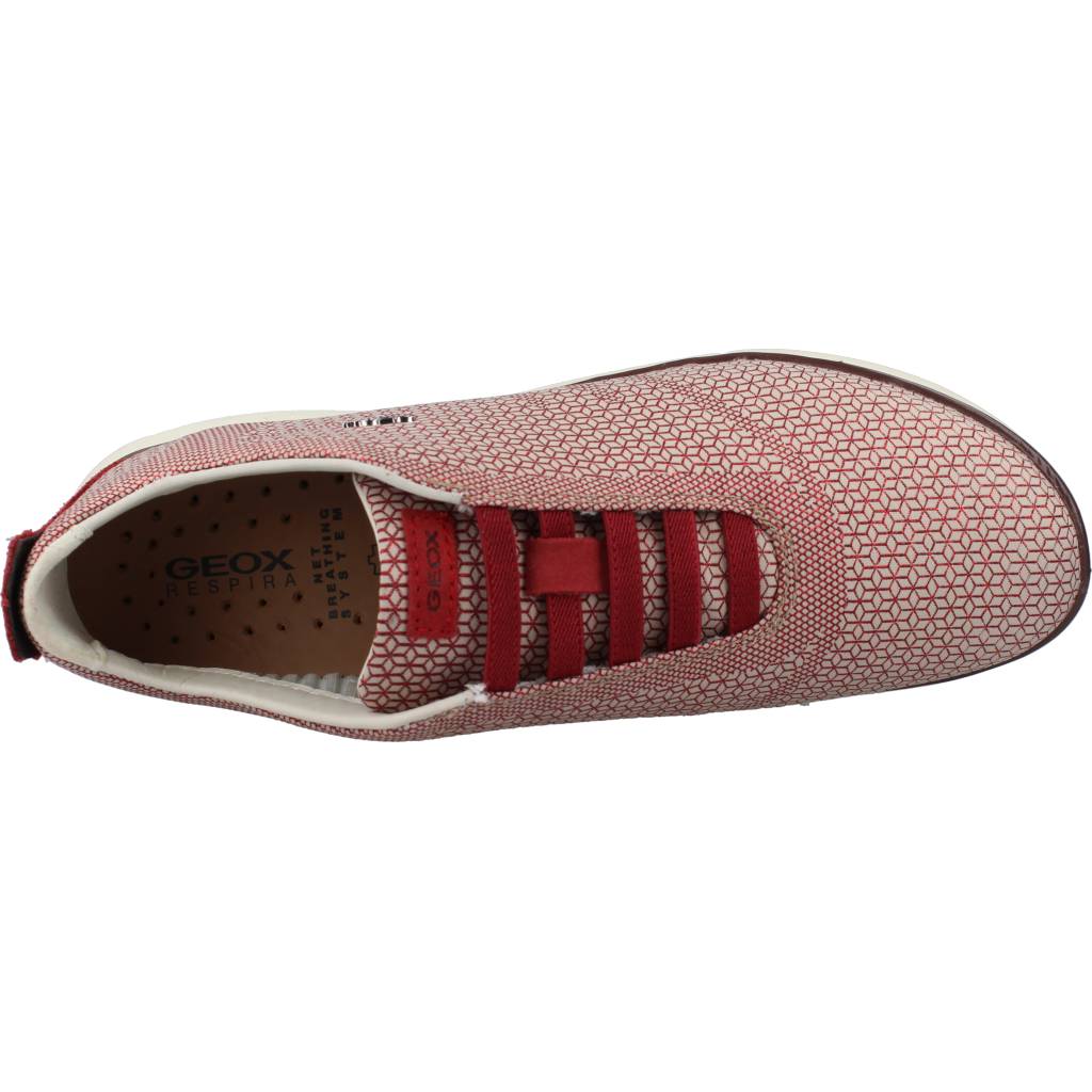 GEOX D NEBULA en color ROJO (7)