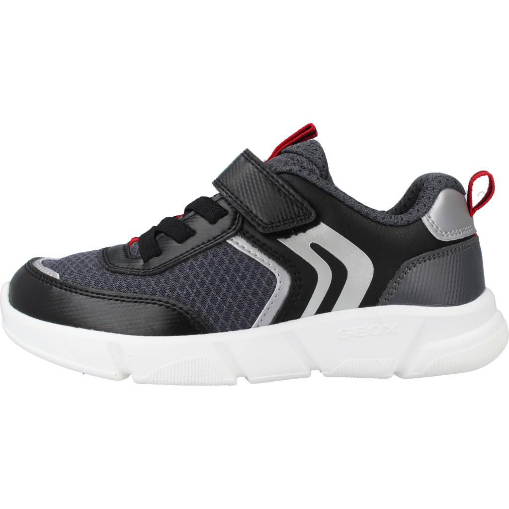 GEOX J ARIL BOY en color NEGRO (2)