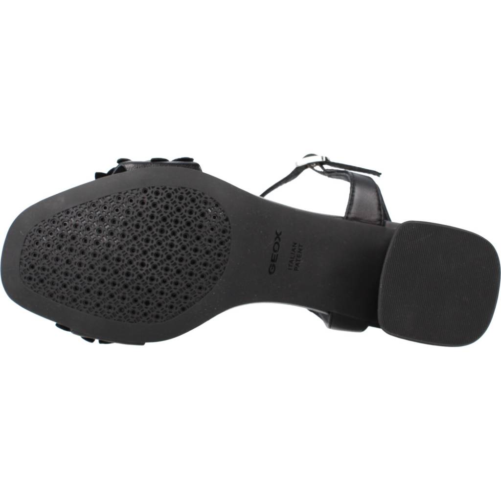 GEOX D GENZIANA MID A en color NEGRO (6)