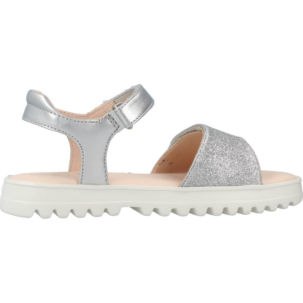 GEOX J SANDAL CORALIE GIR en color PLATA (4)