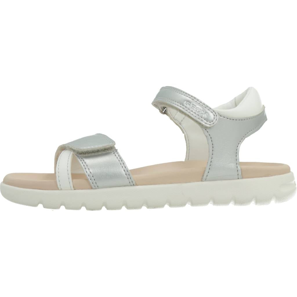 GEOX J SANDAL SOLEIMA GIR en color PLATA (2)