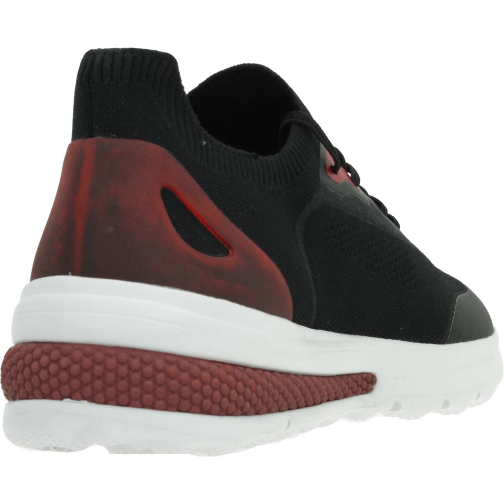 GEOX UBAA en color NEGRO (3)