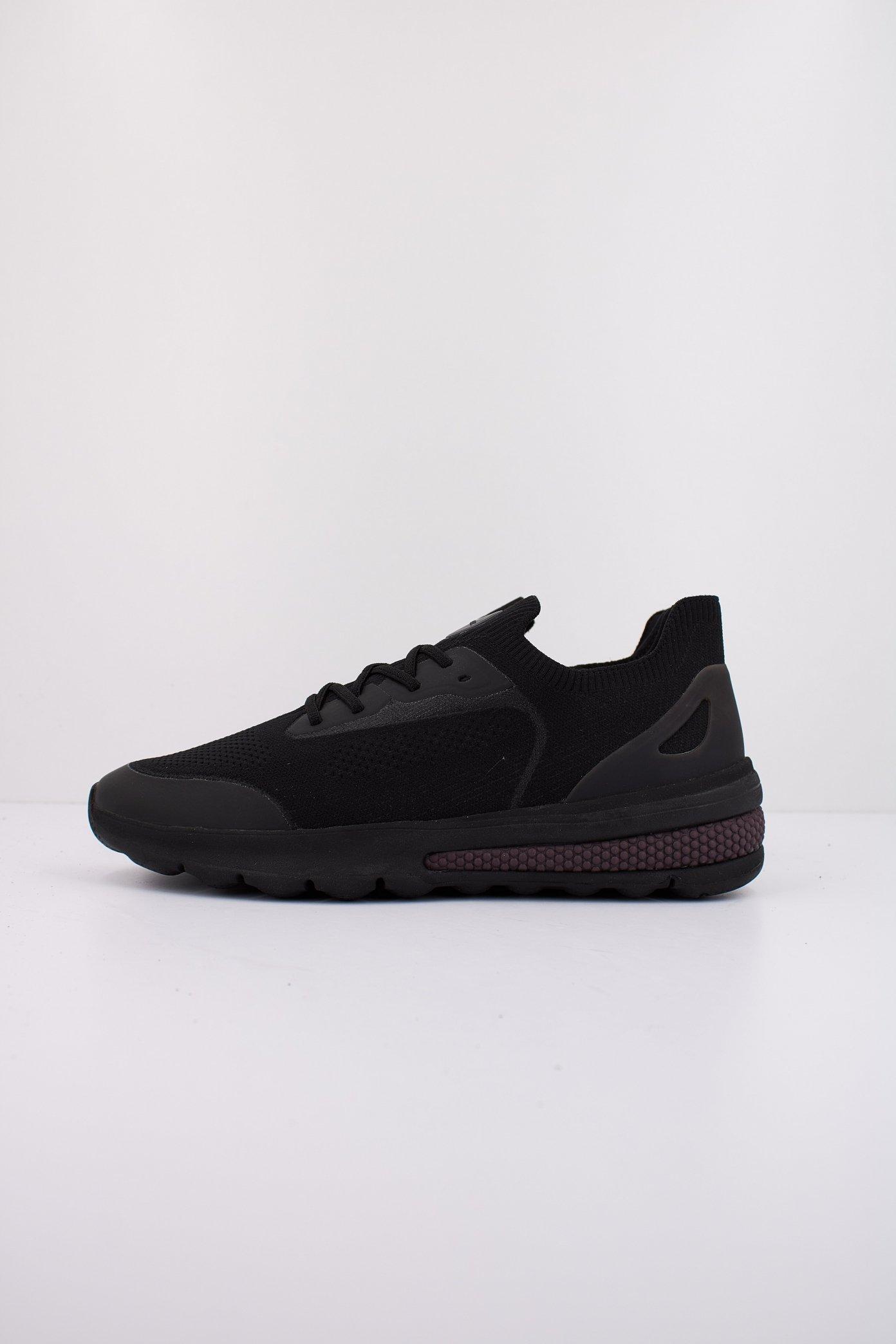GEOX U SPHERICA en color NEGRO (1)