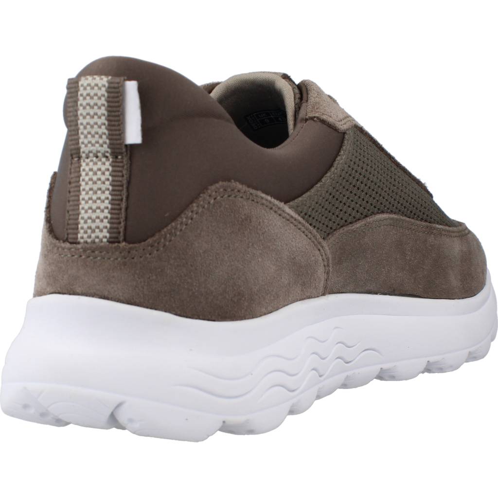 GEOX U SPHERICA B en color MARRON (3)