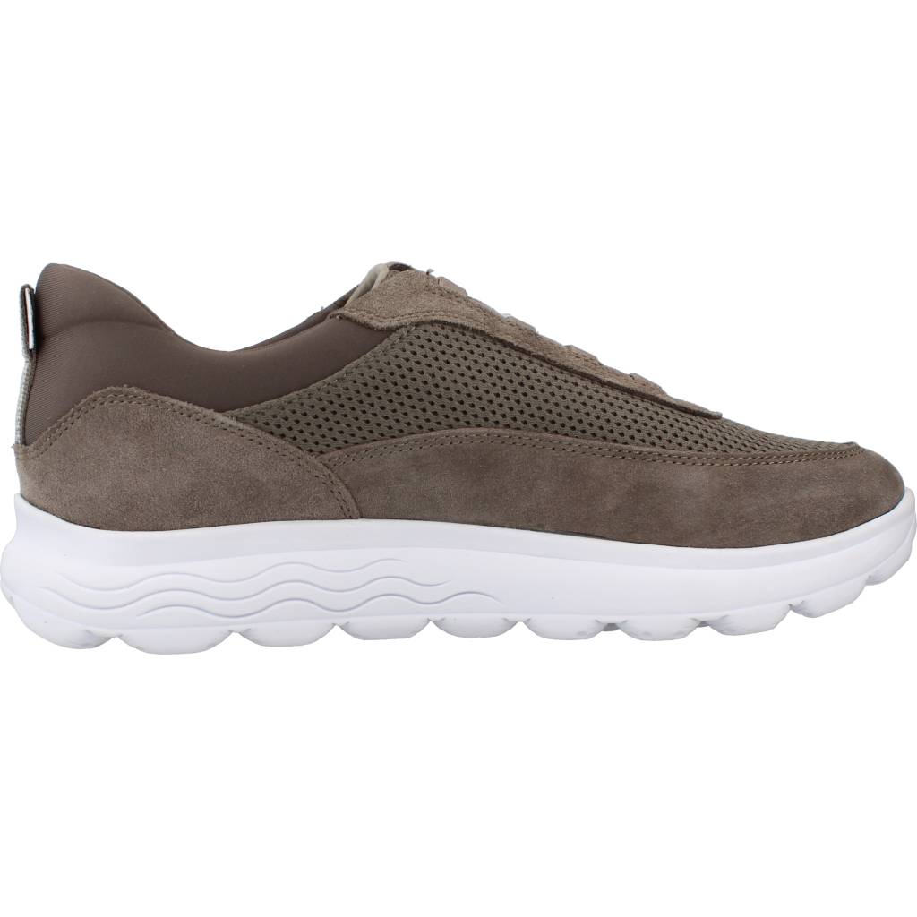 GEOX U SPHERICA B en color MARRON (4)