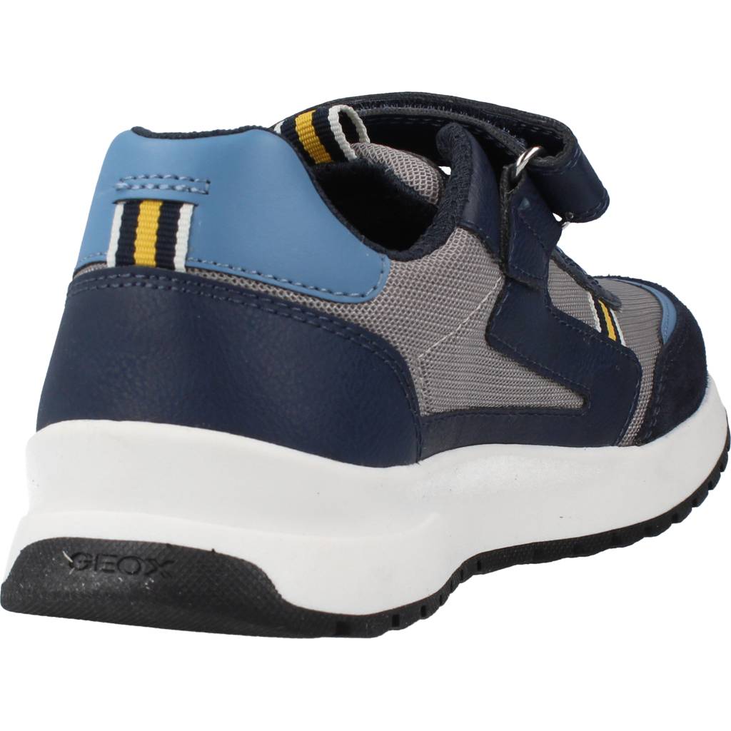 GEOX J BRIEZEE BOY B en color GRIS (3)
