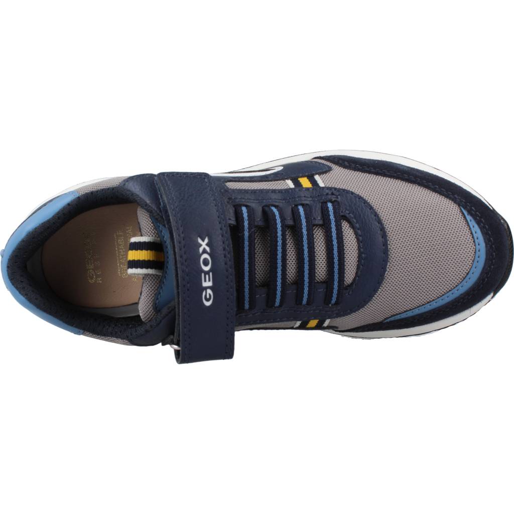 GEOX J BRIEZEE BOY B en color GRIS (7)