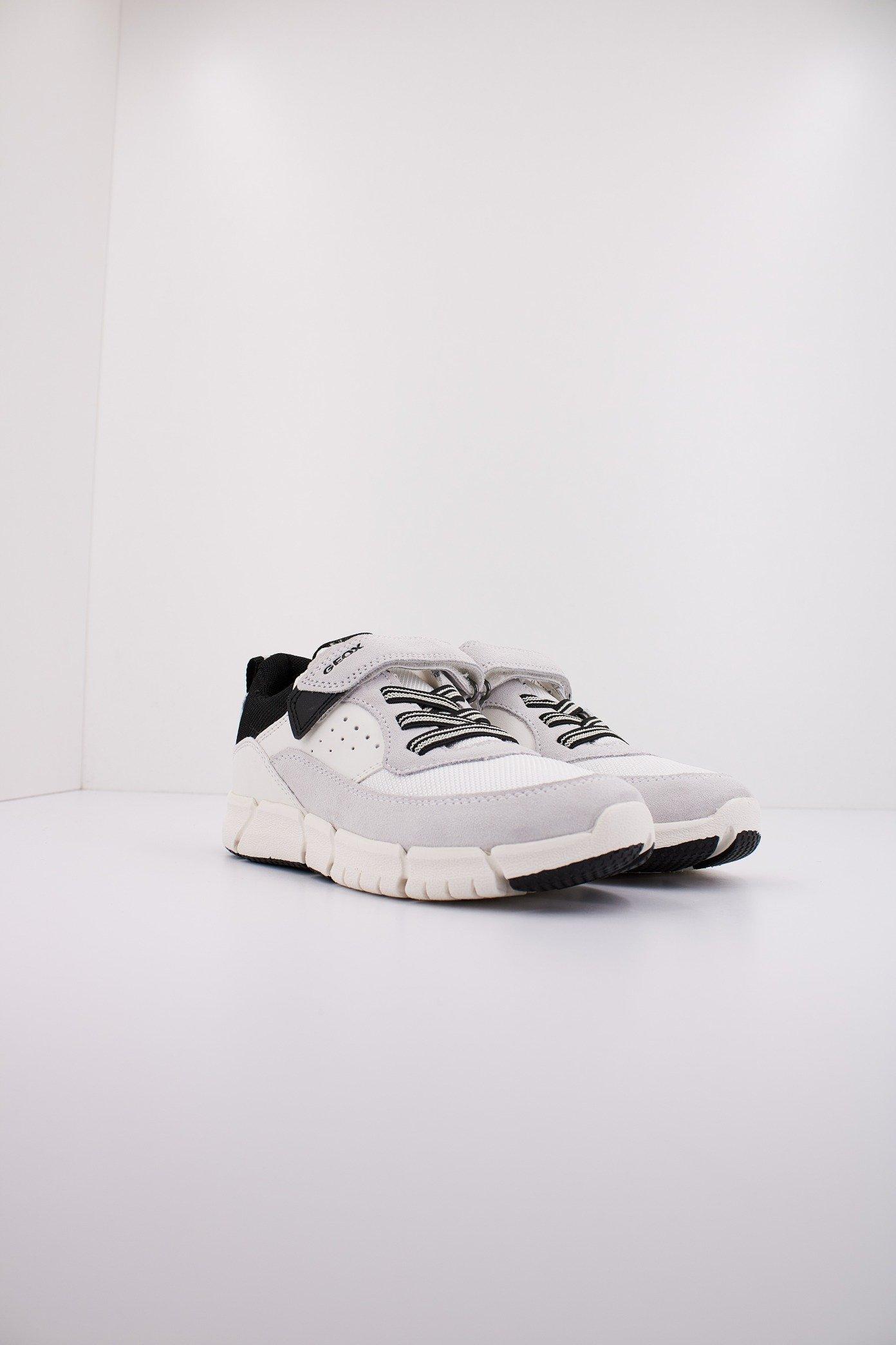 GEOX J FLEXYPER BOY en color BLANCO (2)