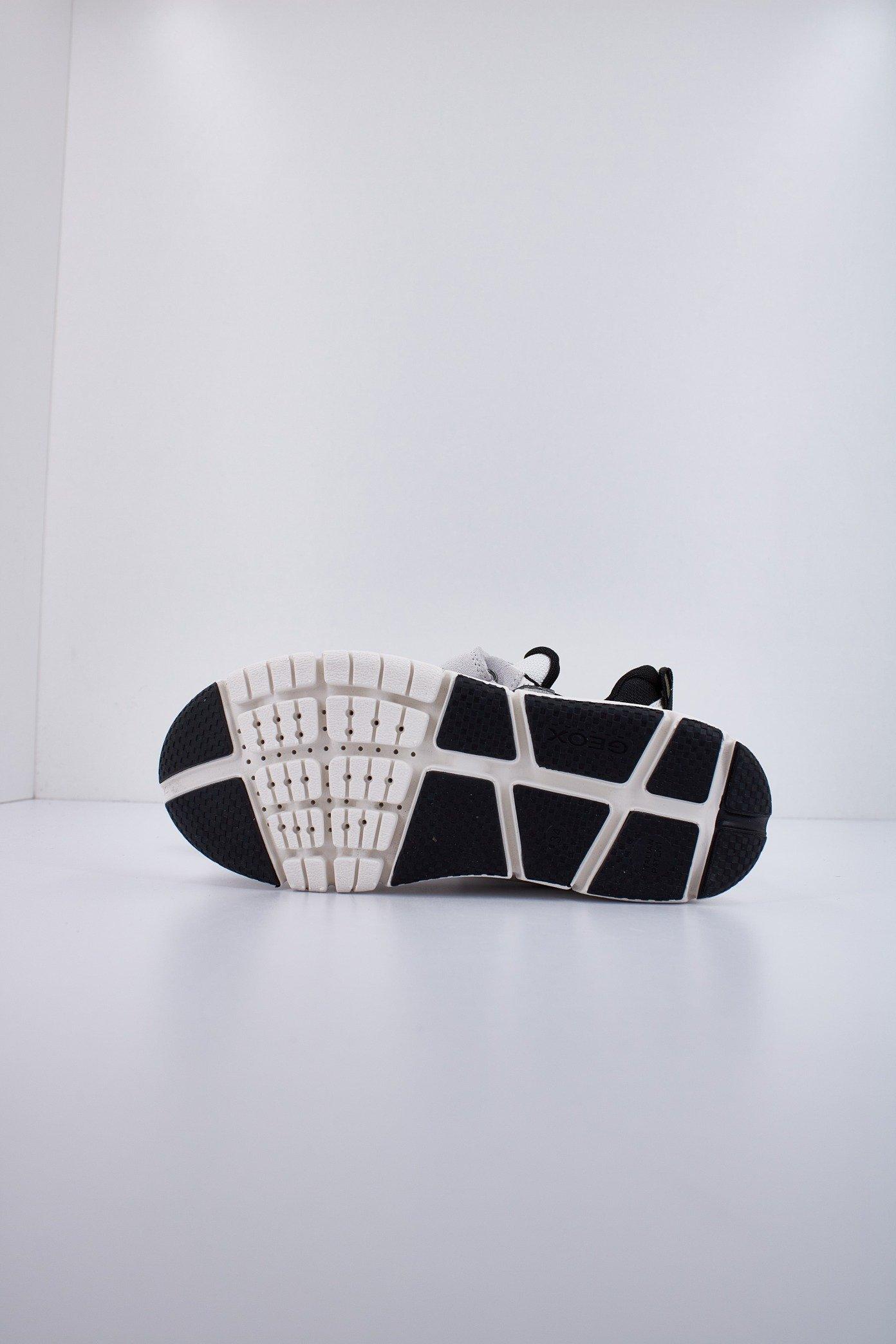 GEOX J FLEXYPER BOY en color BLANCO (4)