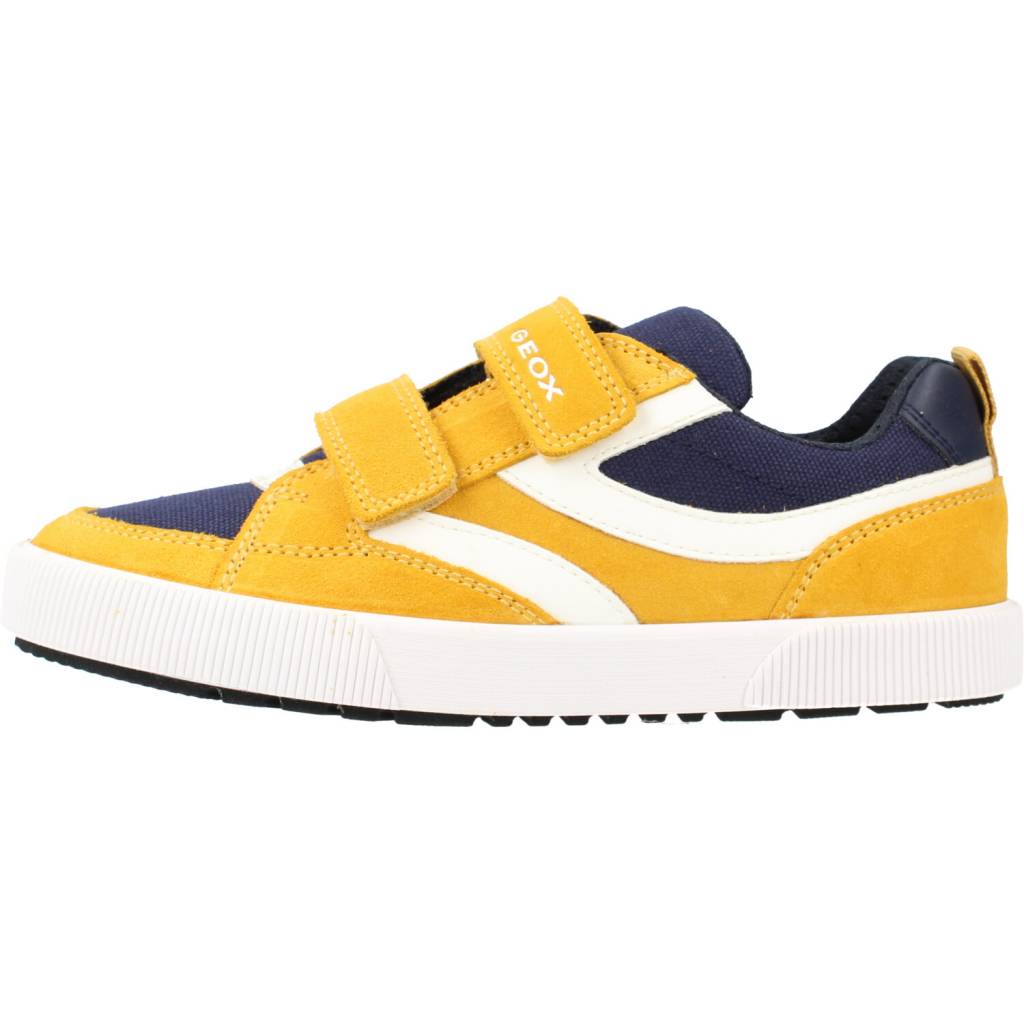 GEOX J ALPHABEET BOY C en color MARRON CLARO (2)