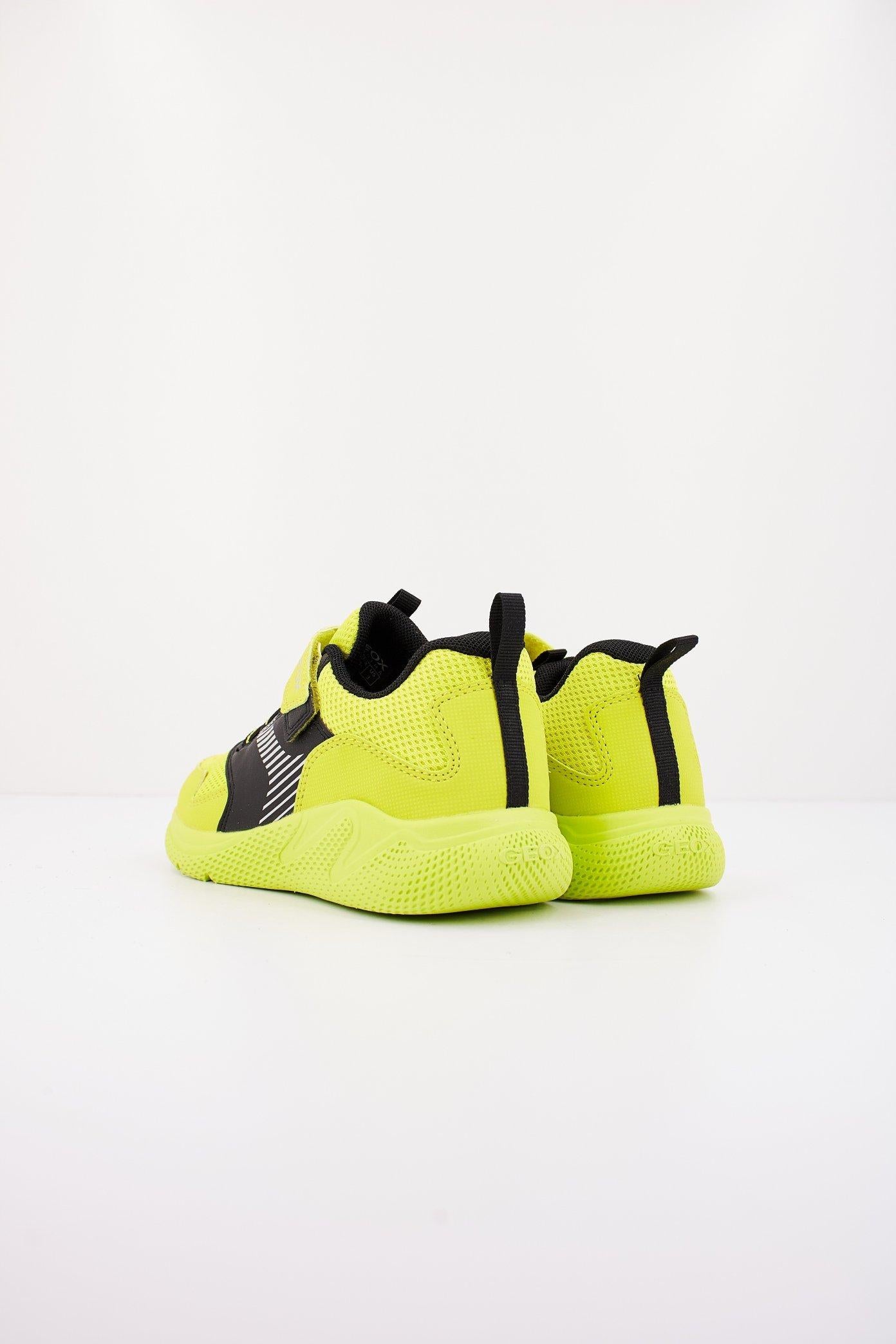 GEOX J SPRINTYE BOY en color AMARILLO (3)