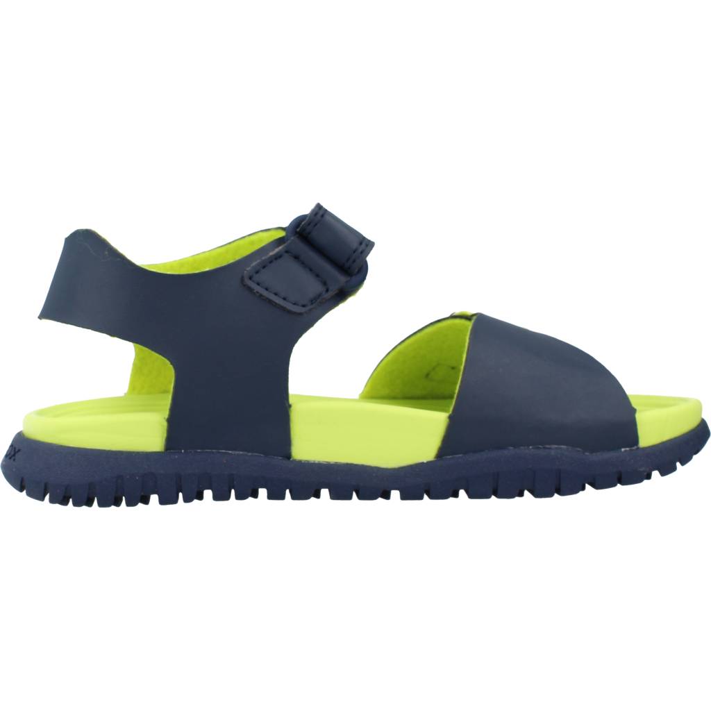 GEOX BC J SANDAL FUSBETTO BO en color VERDE (4)