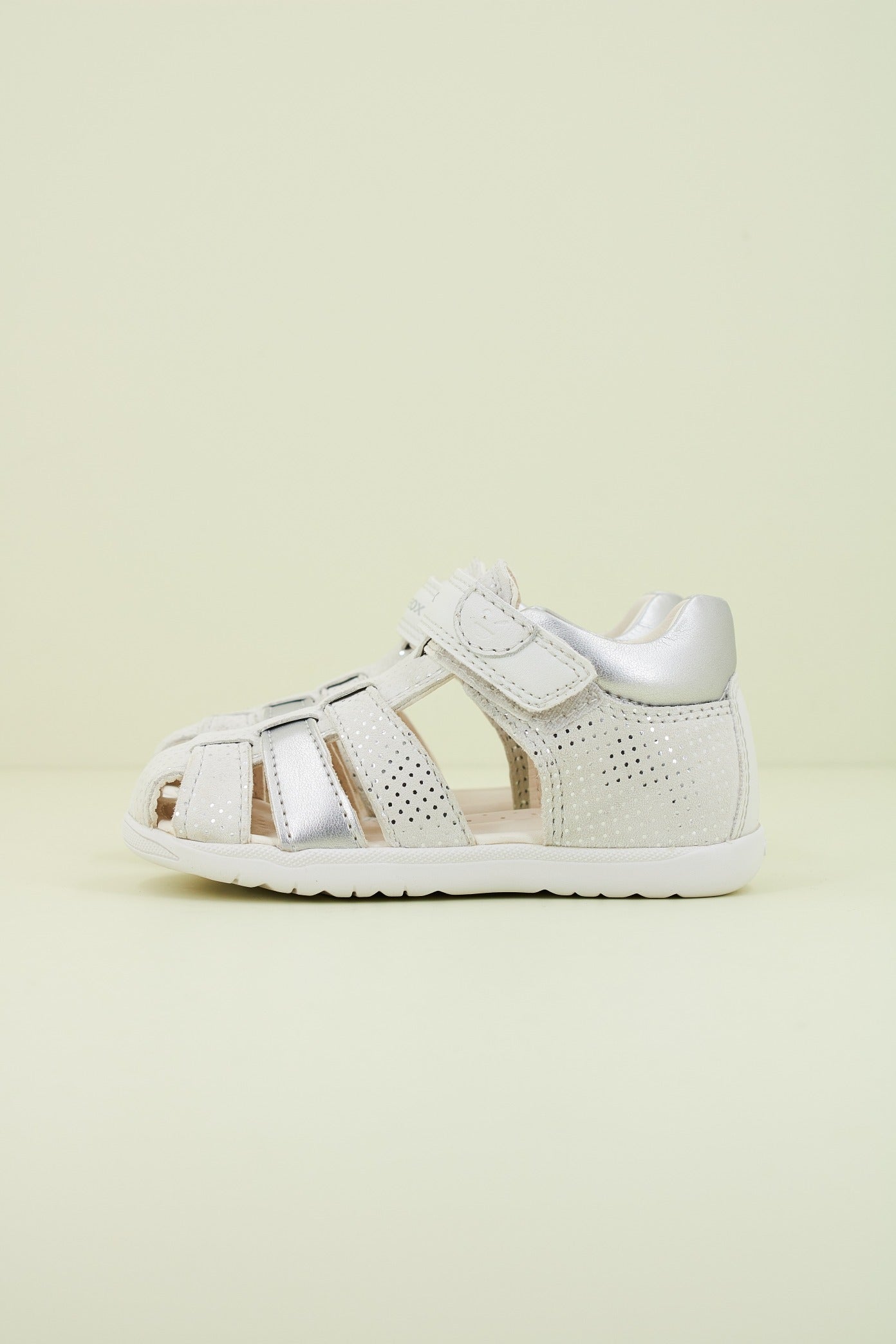 GEOX B SANDAL MACCHIA GIR en color BLANCO (1)