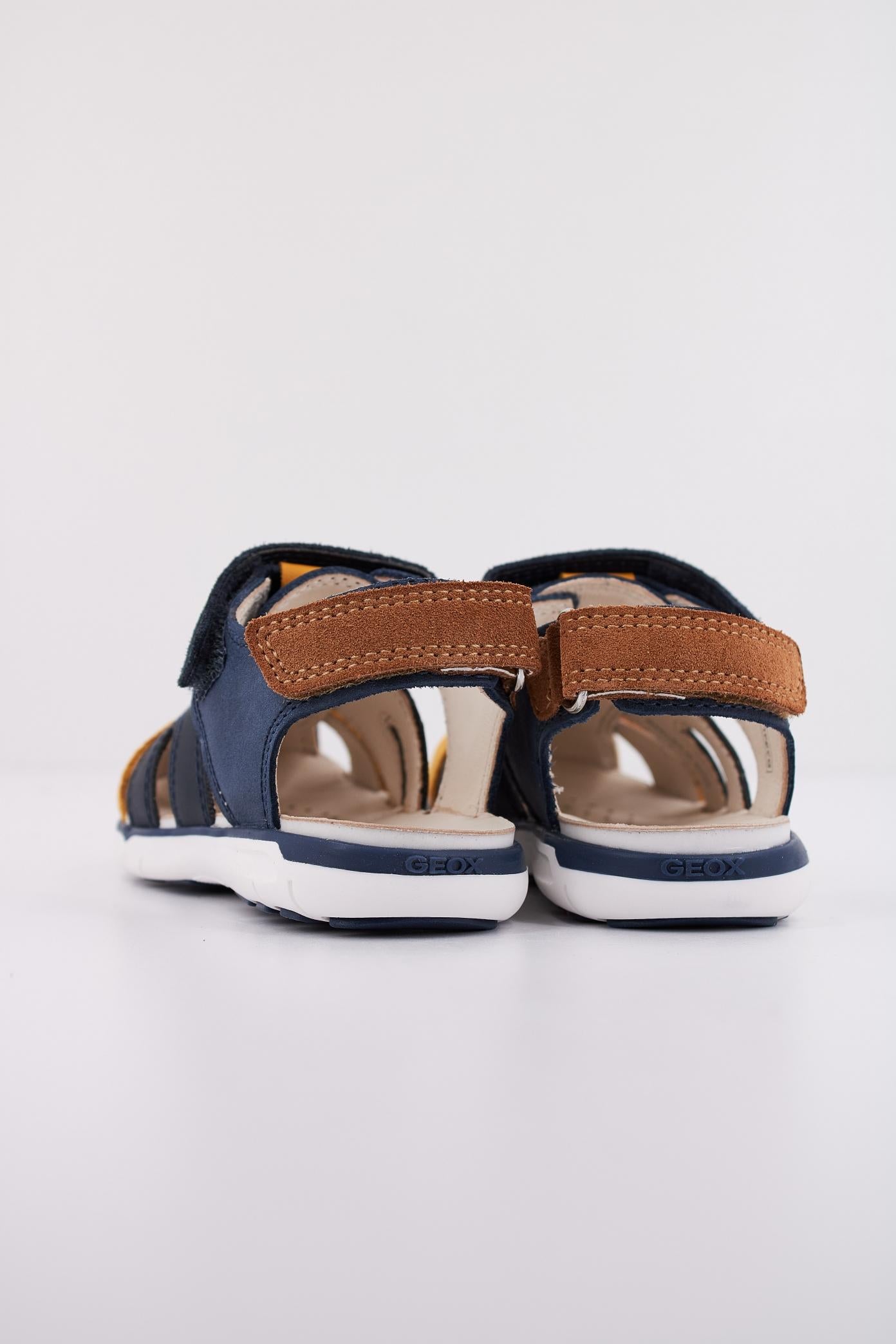 GEOX B SANDAL DELHI BOY A en color AZUL (4)