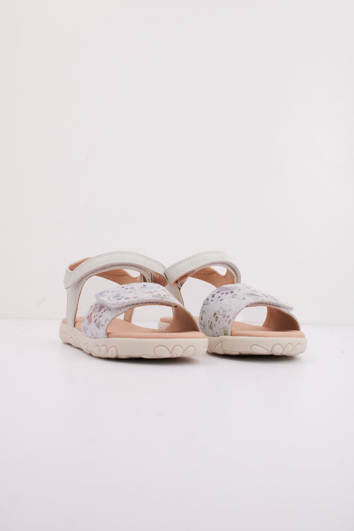 GEOX J SANDAL HAITI GIRL en color BLANCO (2)