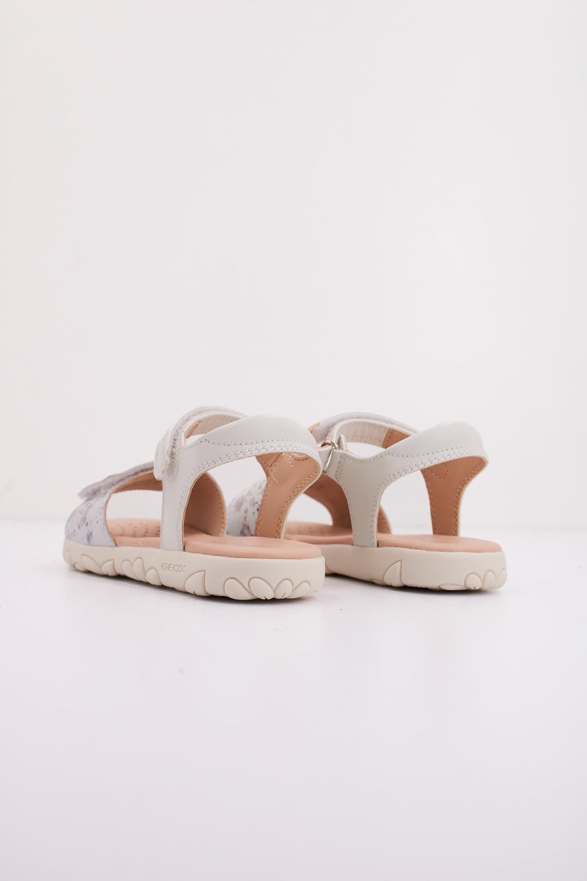 GEOX J SANDAL HAITI GIRL en color BLANCO (4)