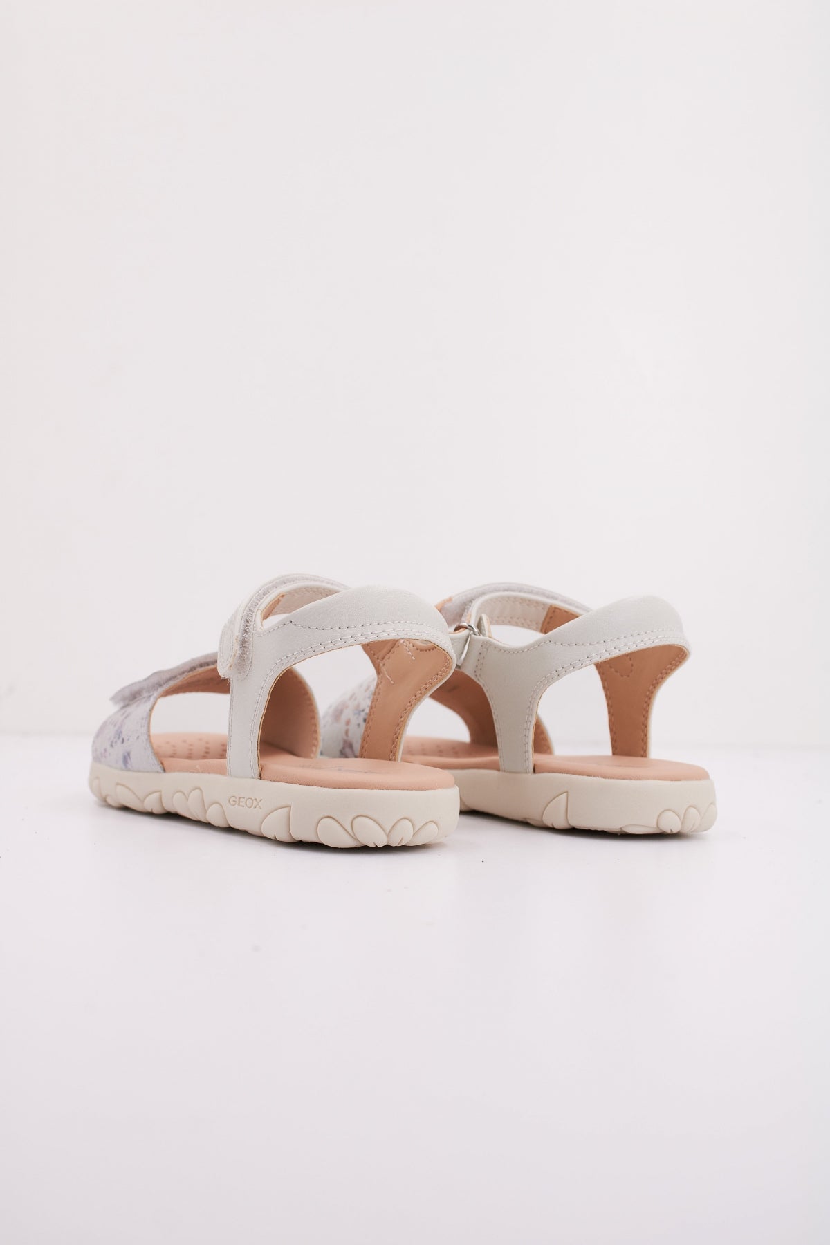 GEOX J SANDAL HAITI GIRL en color BLANCO (4)