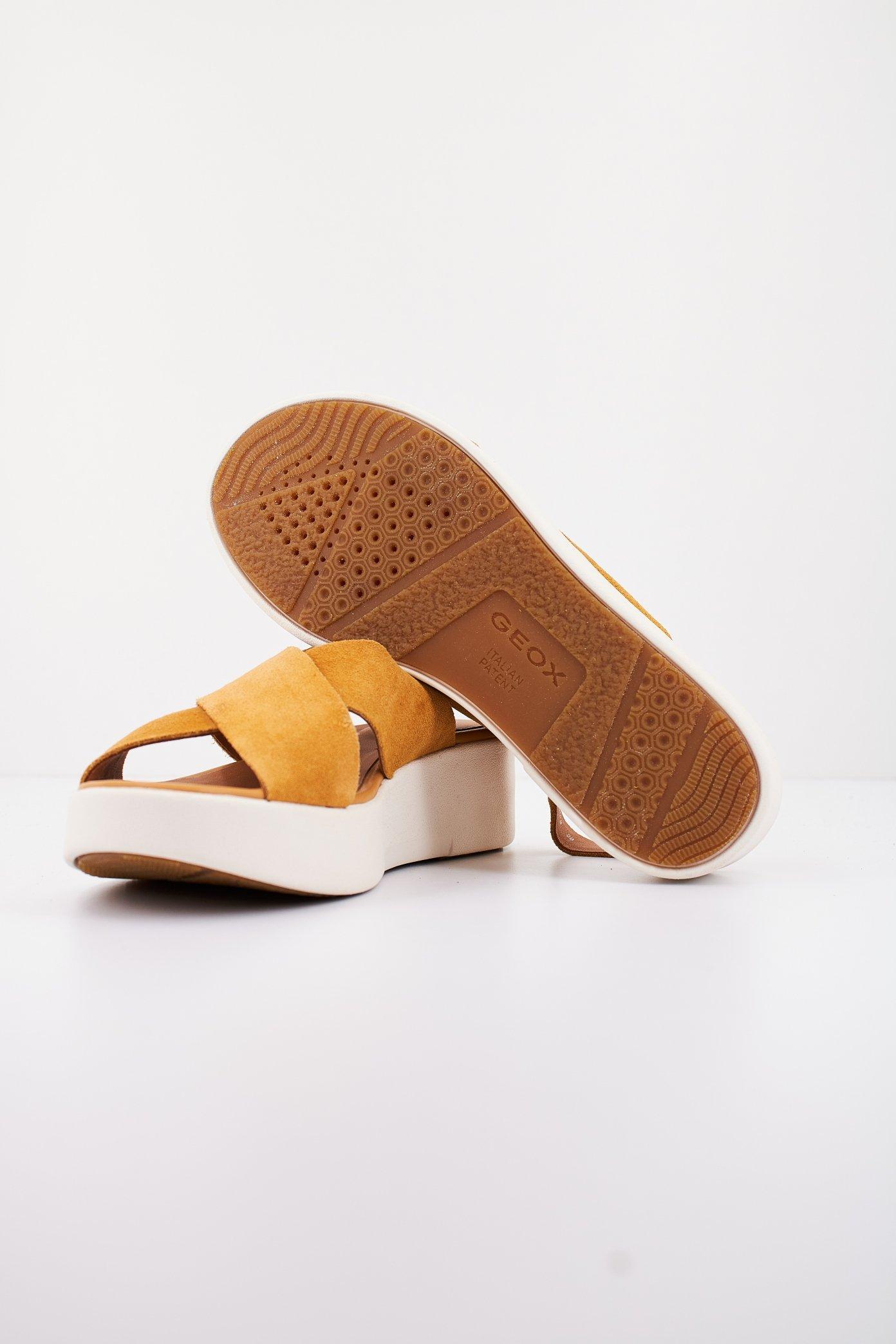 GEOX D LAUDARA en color AMARILLO (4)