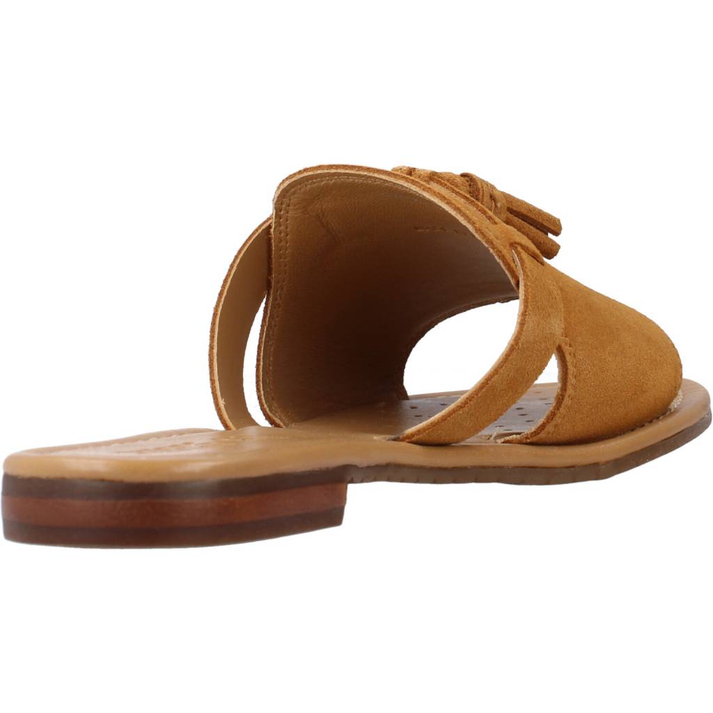 GEOX DLXD en color MARRON (3)