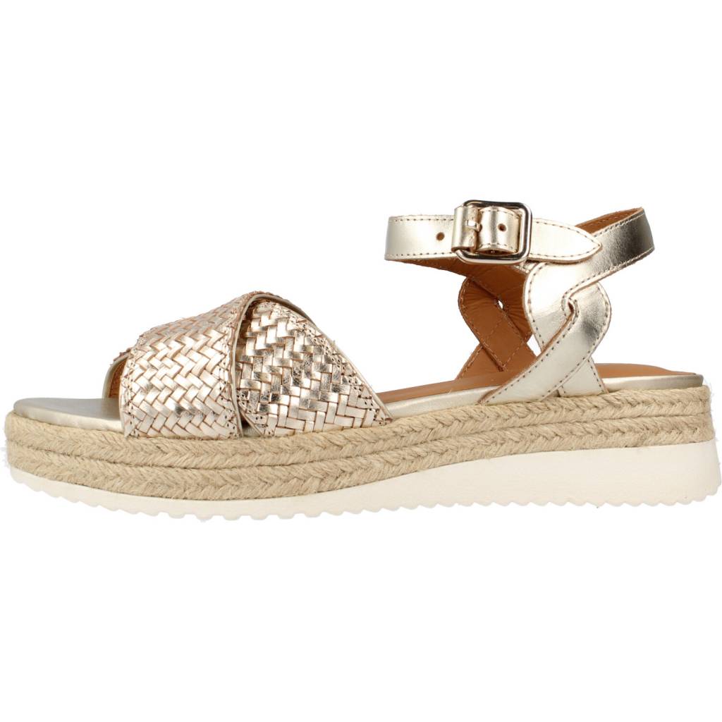 GEOX DSRA en color NUDE (2)