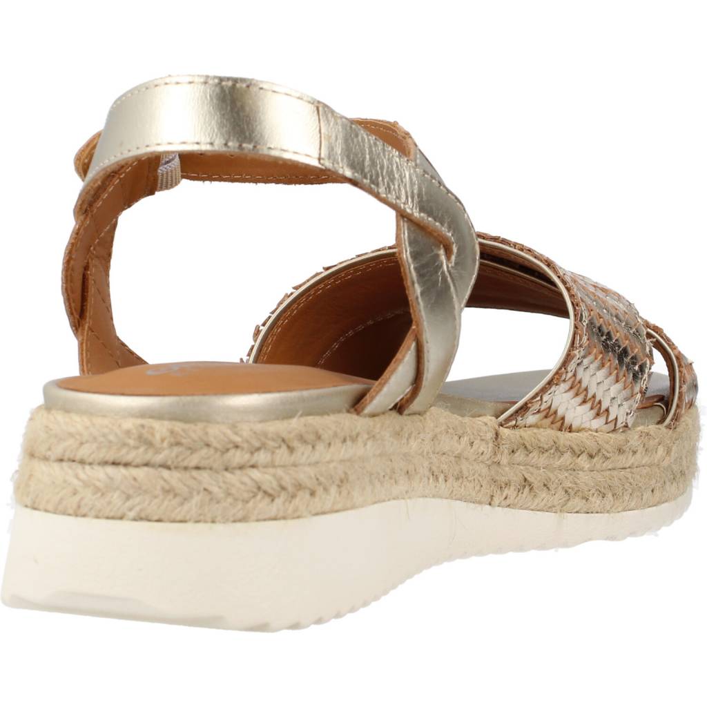 GEOX DSRA en color NUDE (3)