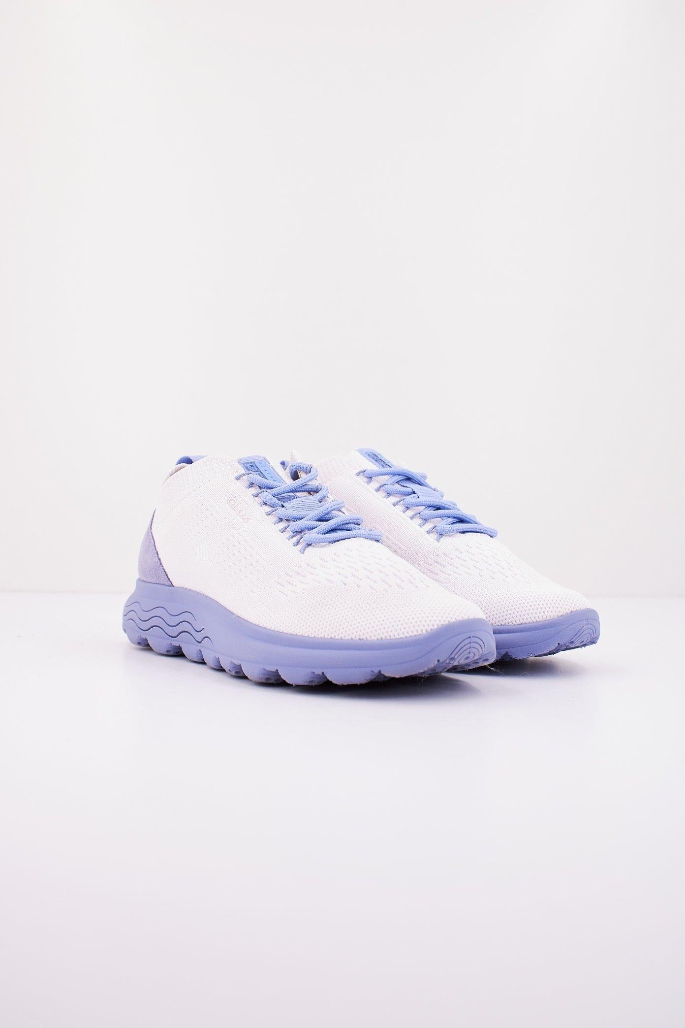 GEOX D SPHERICA en color BLANCO (2)