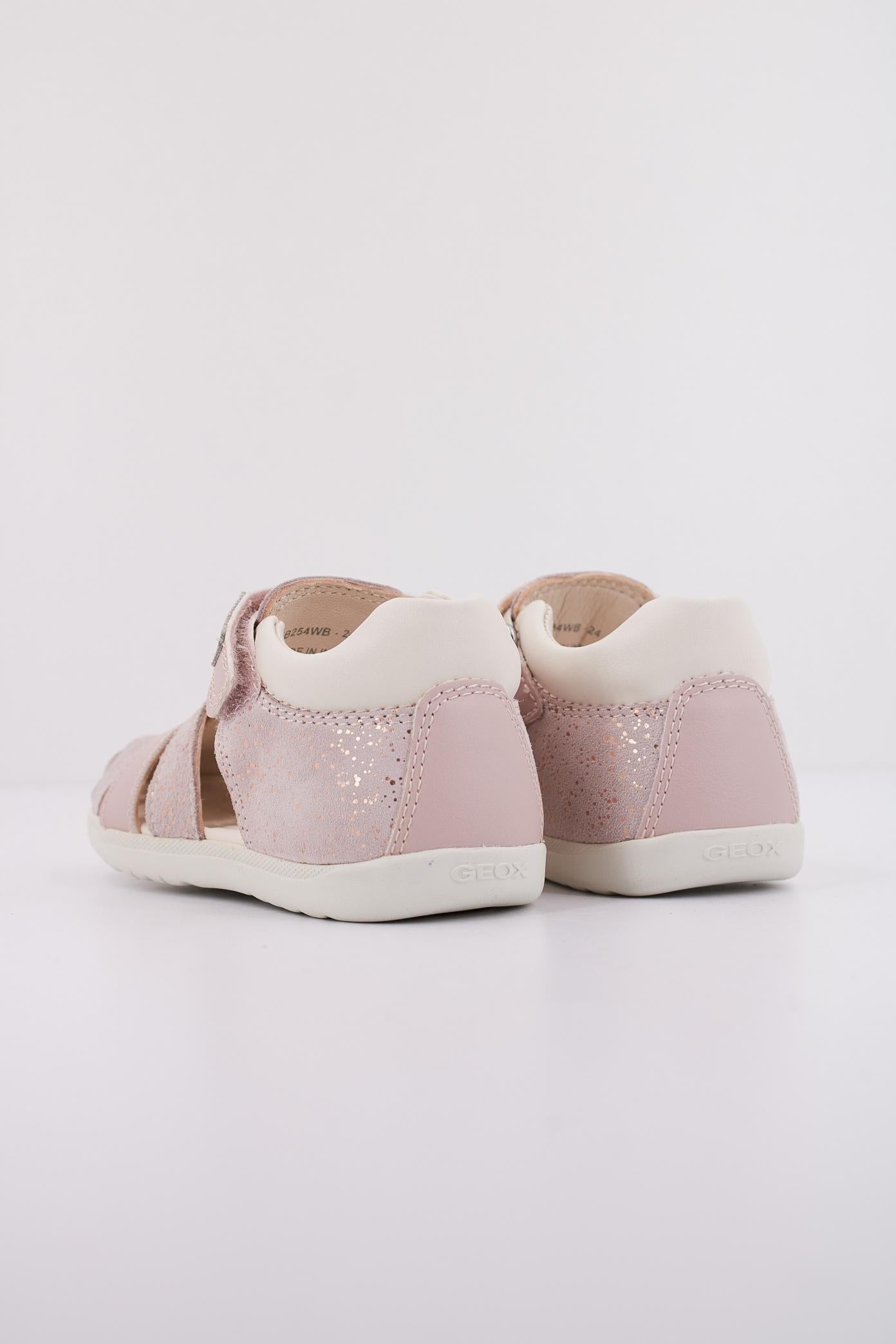 GEOX B SANDAL MACCHIA GIR en color ROSA (4)