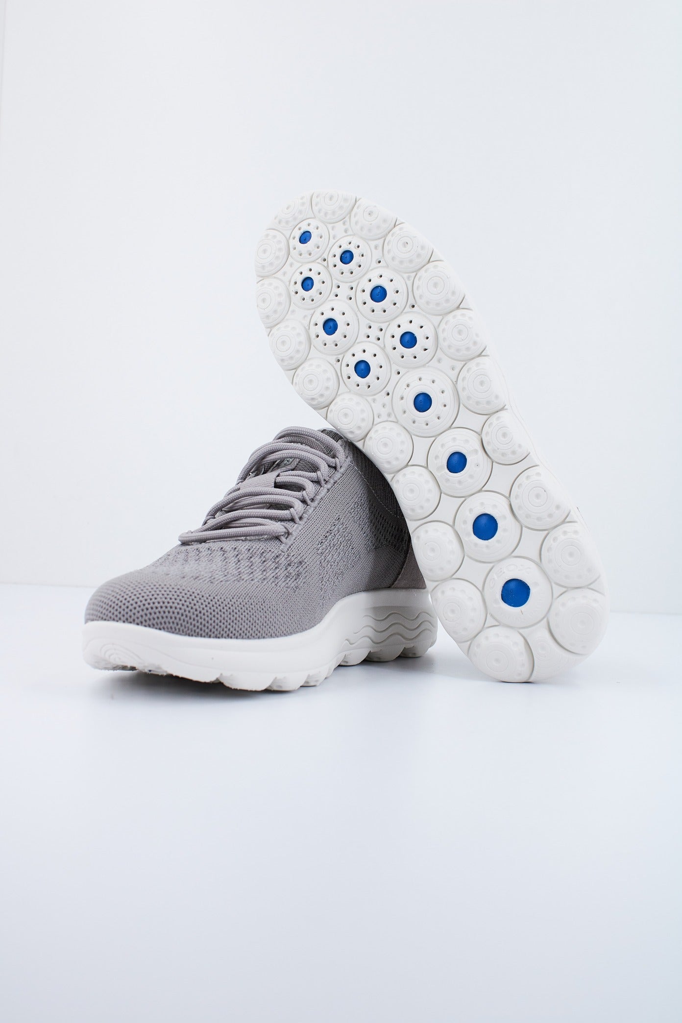 GEOX D SPHERICA en color GRIS (4)