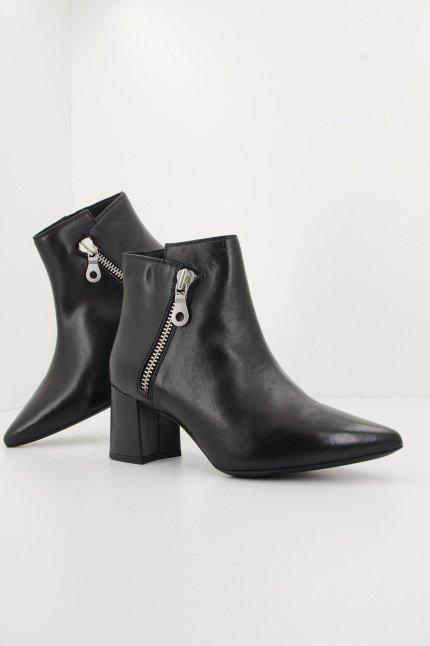 GEOX D BIGLIANA en color NEGRO (1)