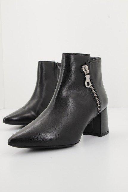 GEOX D BIGLIANA en color NEGRO (2)