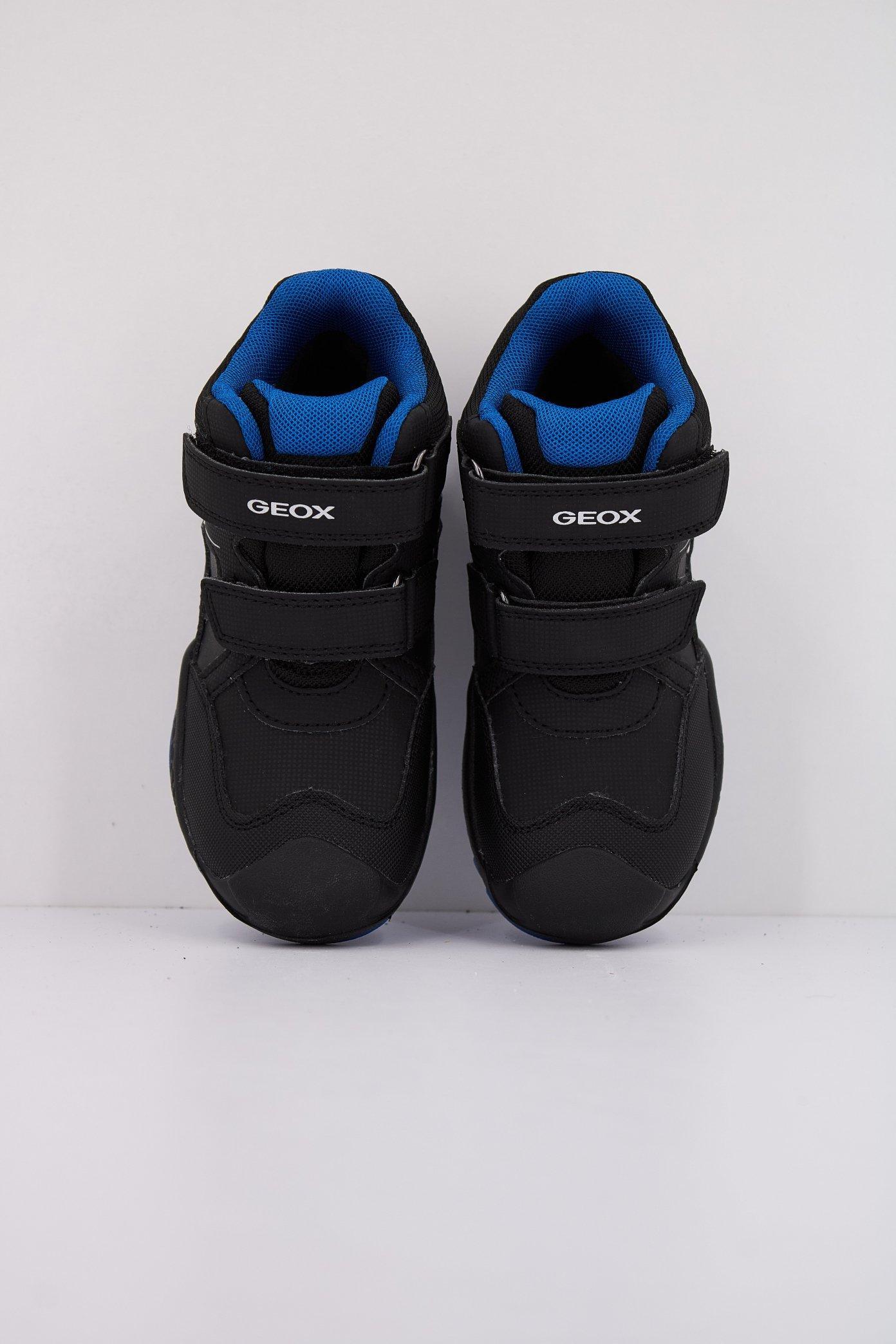 GEOX J NEW SAVAGE BOY B A en color NEGRO (3)