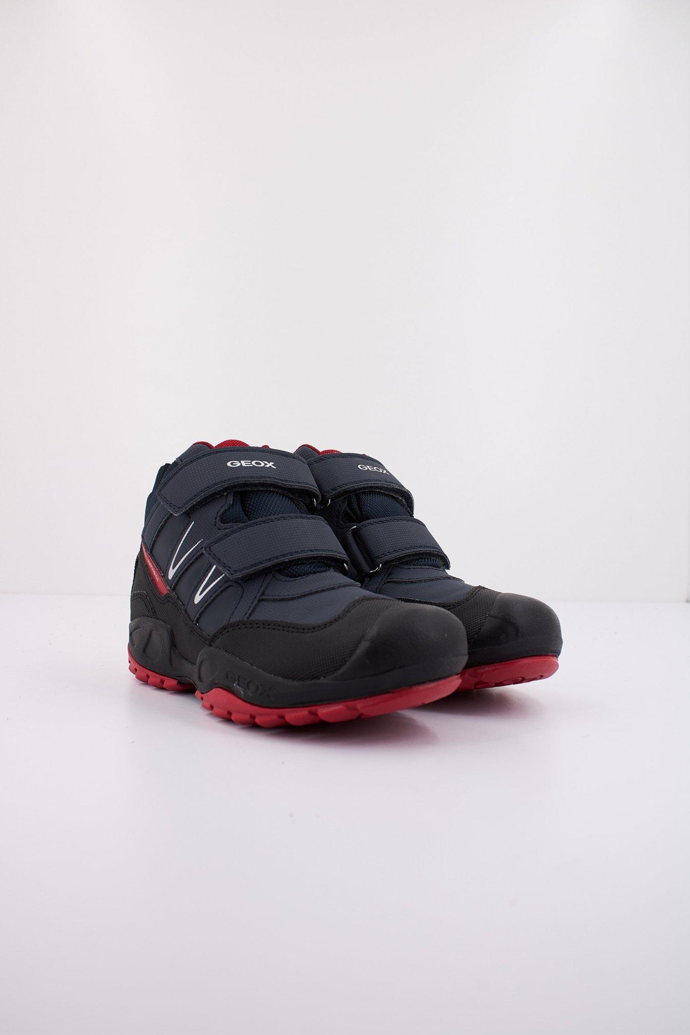GEOX J NEW SAVAGE BOY B A en color AZUL (2)