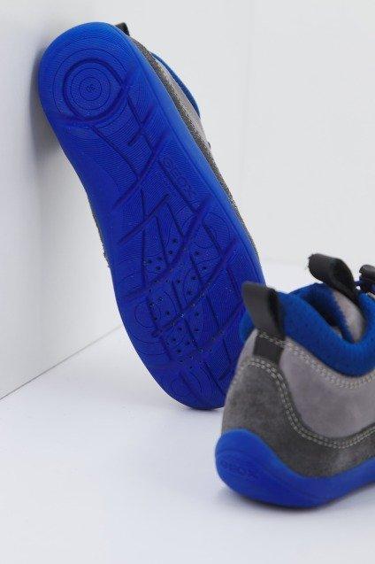 GEOX J BAREFEEL BOY en color GRIS (2)