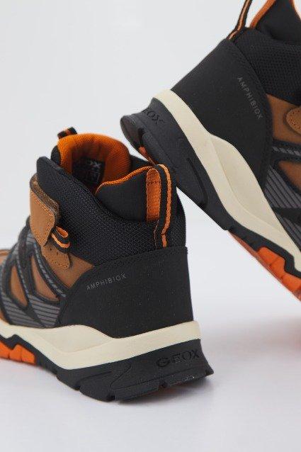 GEOX J MONTRACK BOY B ABX en color MARRON (4)