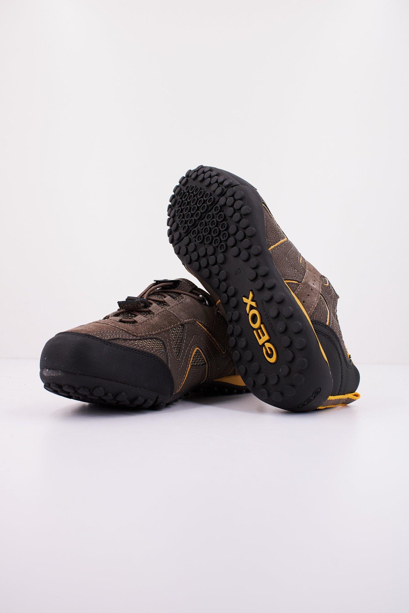 GEOX UOMO SNAKE en color BEIS (4)