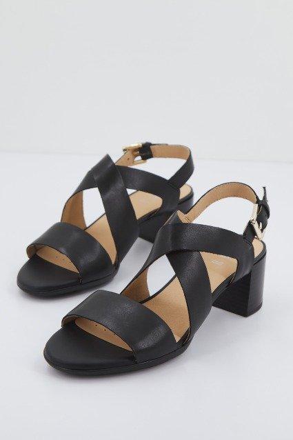 GEOX D MARYKARMEN MID SAN en color NEGRO (1)
