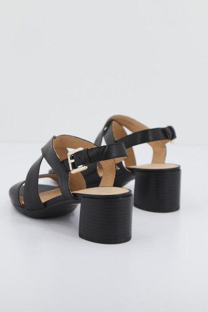 GEOX D MARYKARMEN MID SAN en color NEGRO (2)
