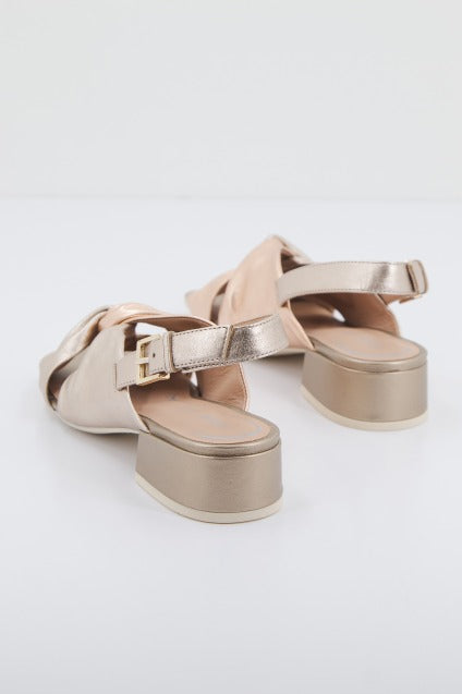 GEOX D GENZIANA en color BRONCE (2)
