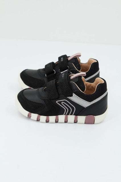 GEOX B IUPIDOO GIRL en color NEGRO (2)