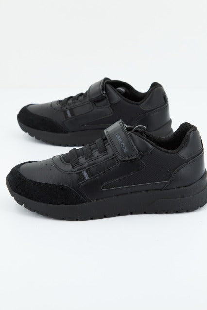 GEOX J BRIEZEE BOY en color NEGRO (2)