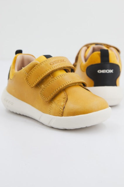 GEOX B HYROO BOY en color AMARILLO (1)