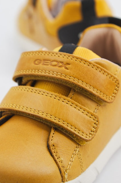 GEOX B HYROO BOY en color AMARILLO (4)