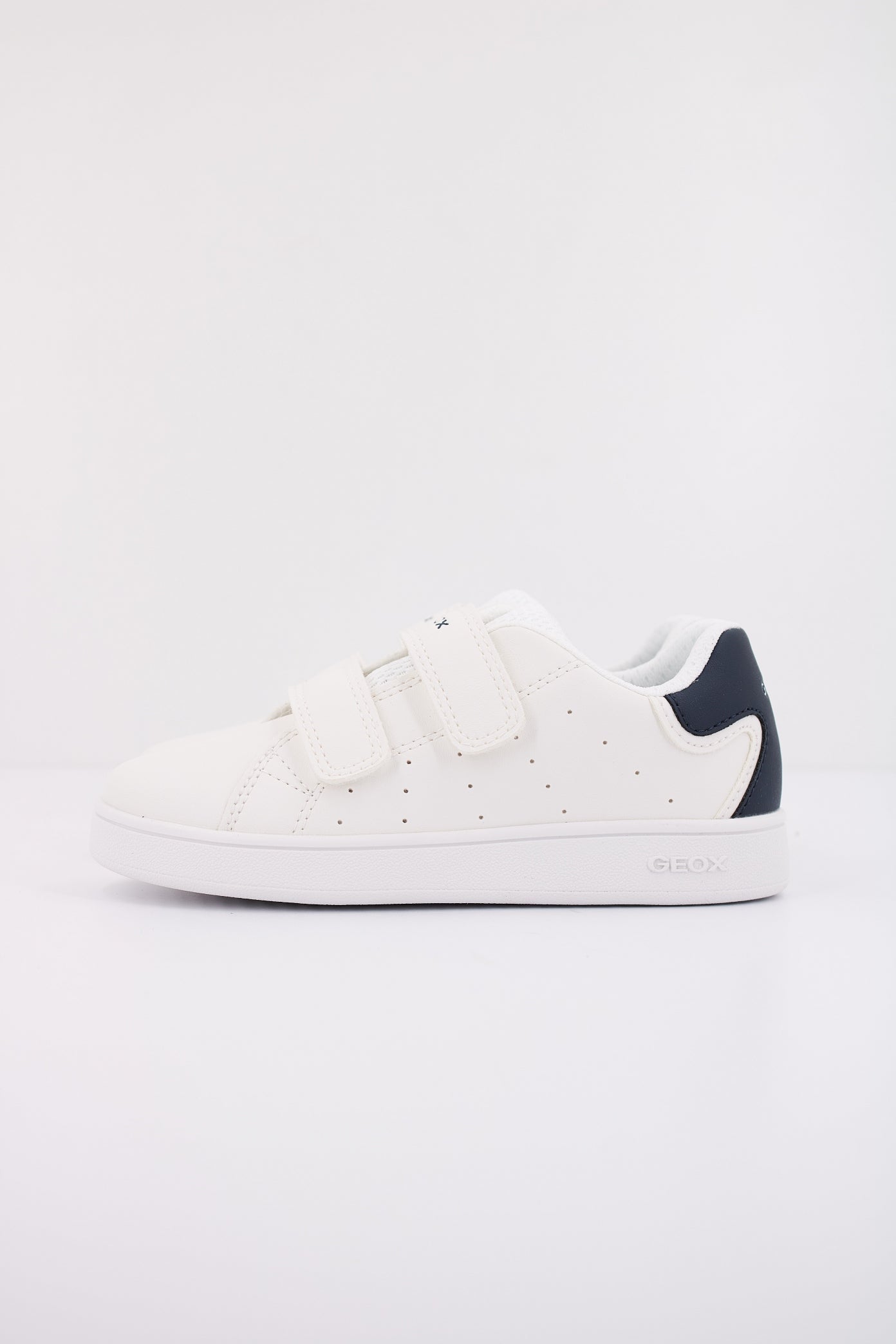 GEOX B ECLYPER BOY en color BLANCO (1)