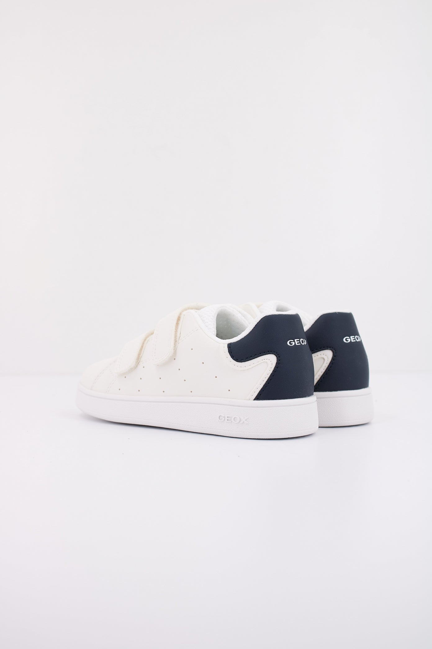 GEOX B ECLYPER BOY en color BLANCO (4)