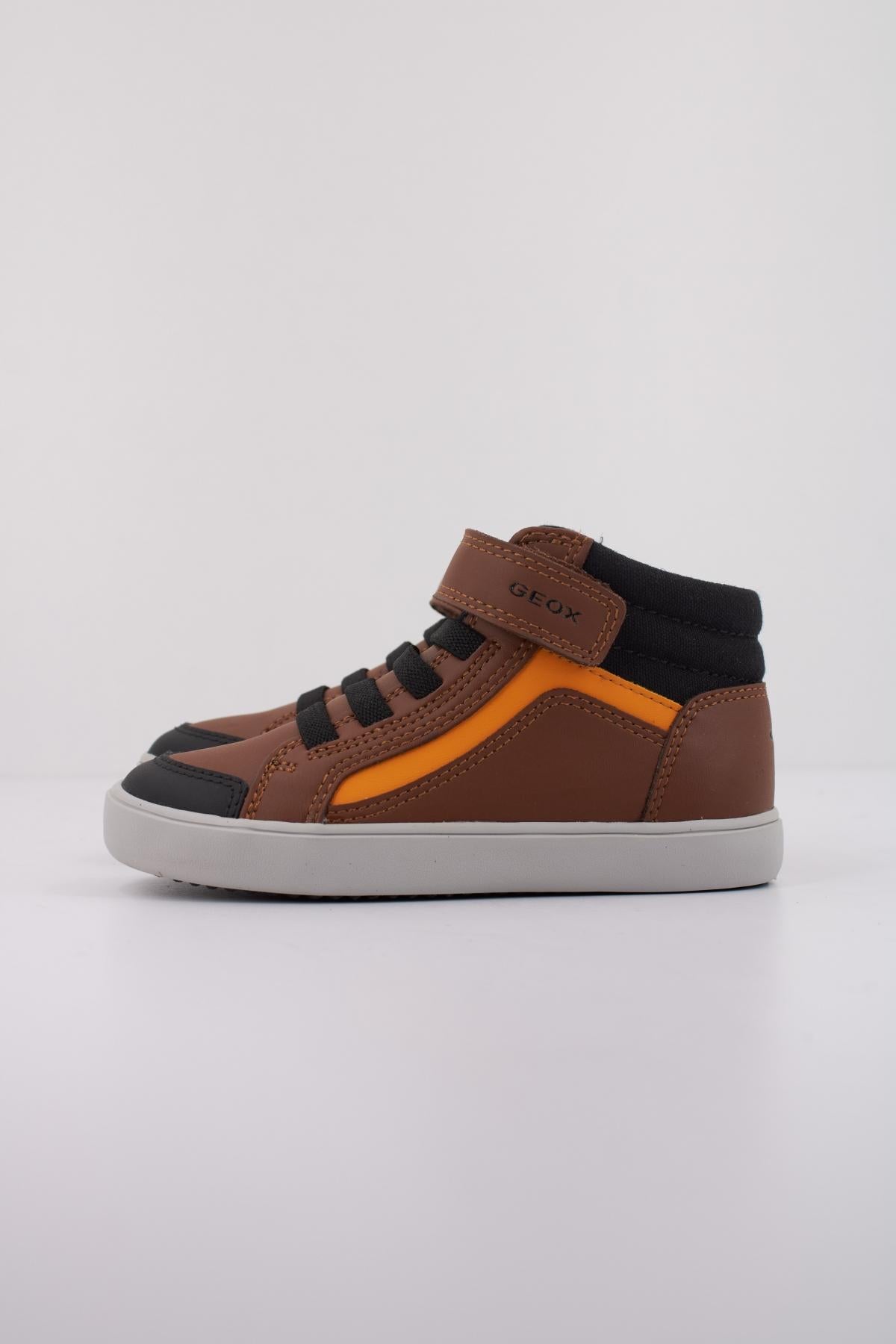 GEOX B GISLI BOY en color MARRON (1)