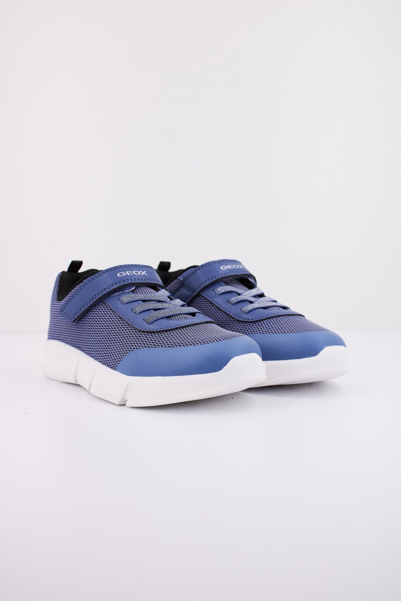 GEOX J ARIL GIRL en color VIOLETA (2)
