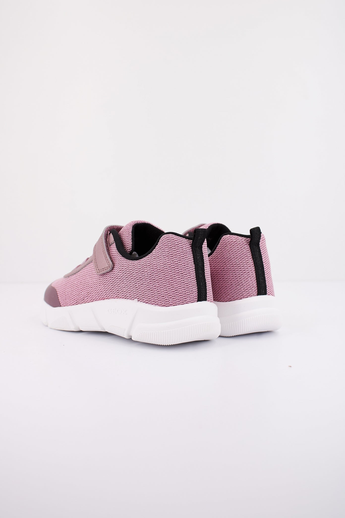 GEOX J ARIL GIRL en color ROSA (4)