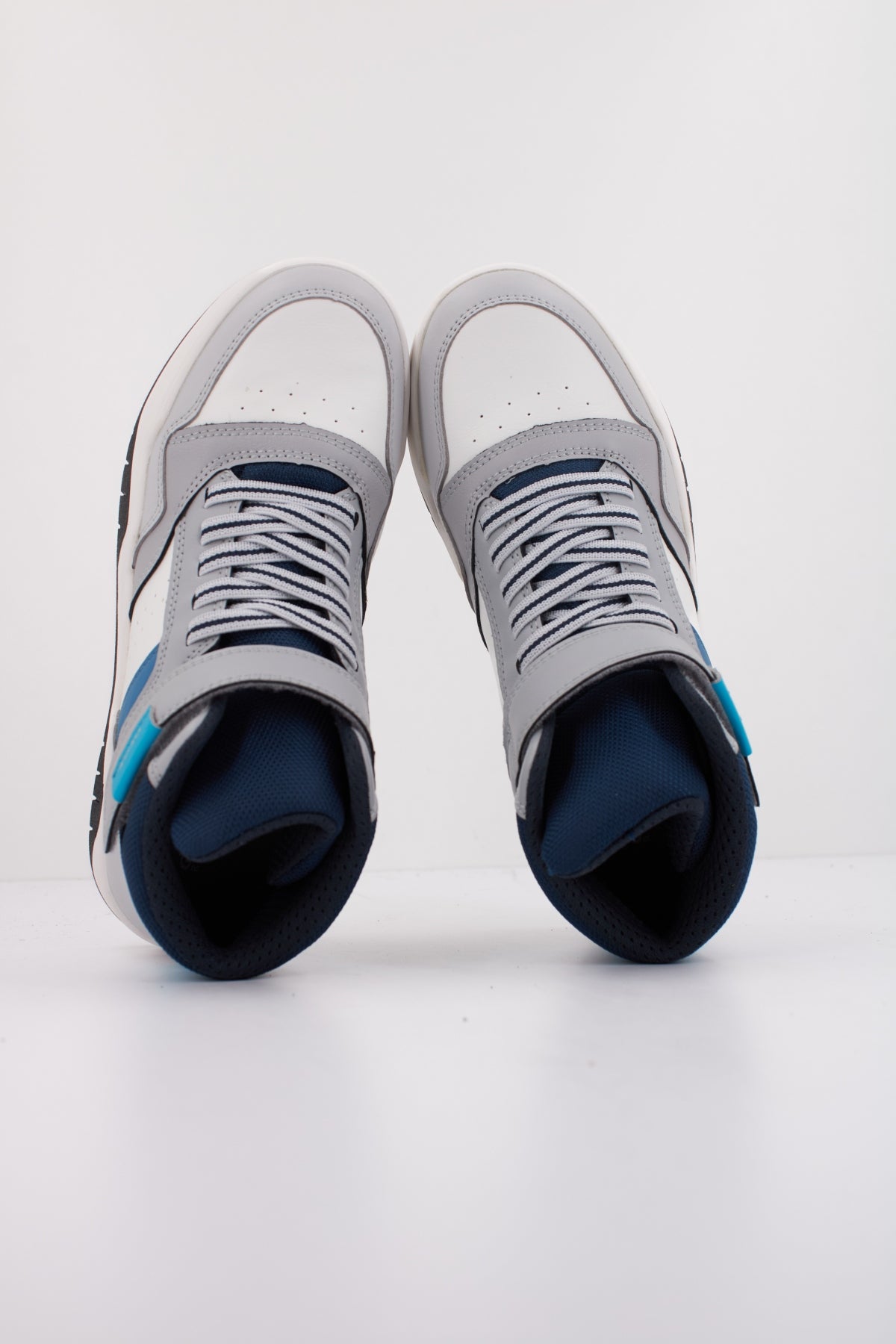 GEOX  J PERTH BOY  en color GRIS  (3)